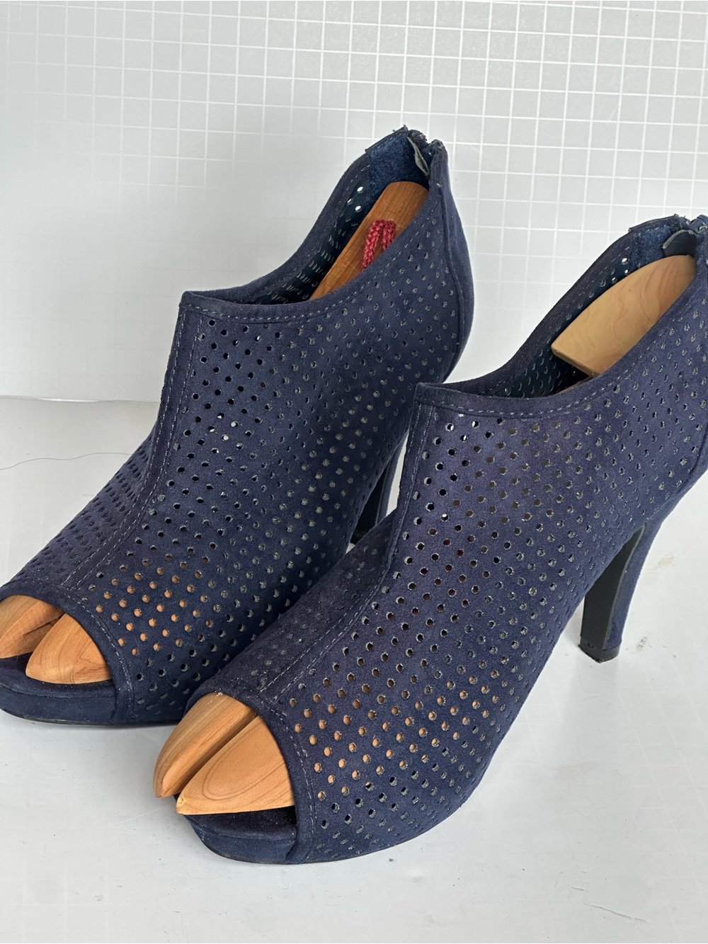 Madden Girl Navy Peep Toe Booties Heels 10W Wide